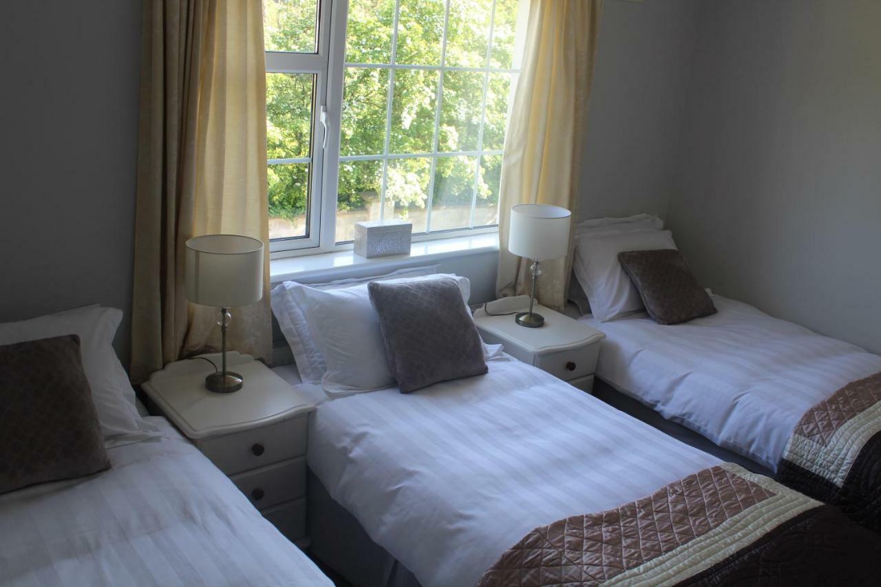 5 Mins Walk To Carrick - Sleeps 12 - Off Road Parking - Modern House Villa Dış mekan fotoğraf